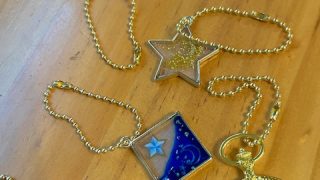 レジンでアクセサリー作り(^^♪